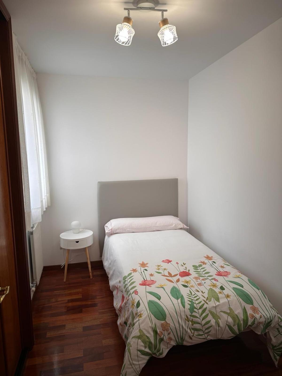 Piso Oroso No Camino Apartment Sigueiro Exterior photo